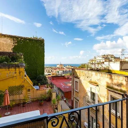 Apartment Donna Costanza - Stylish And Panoramic Flat *
