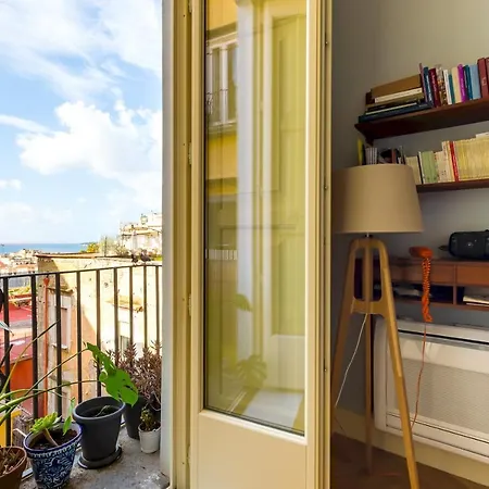 Apartment Donna Costanza - Stylish And Panoramic Flat