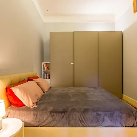 Apartment Donna Costanza - Stylish And Panoramic Flat *
