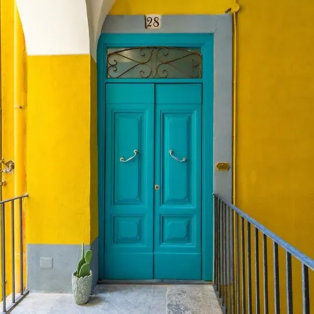 Donna Costanza - Stylish And Panoramic Flat * Naples