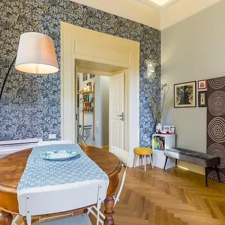 Donna Costanza - Stylish And Panoramic Flat *